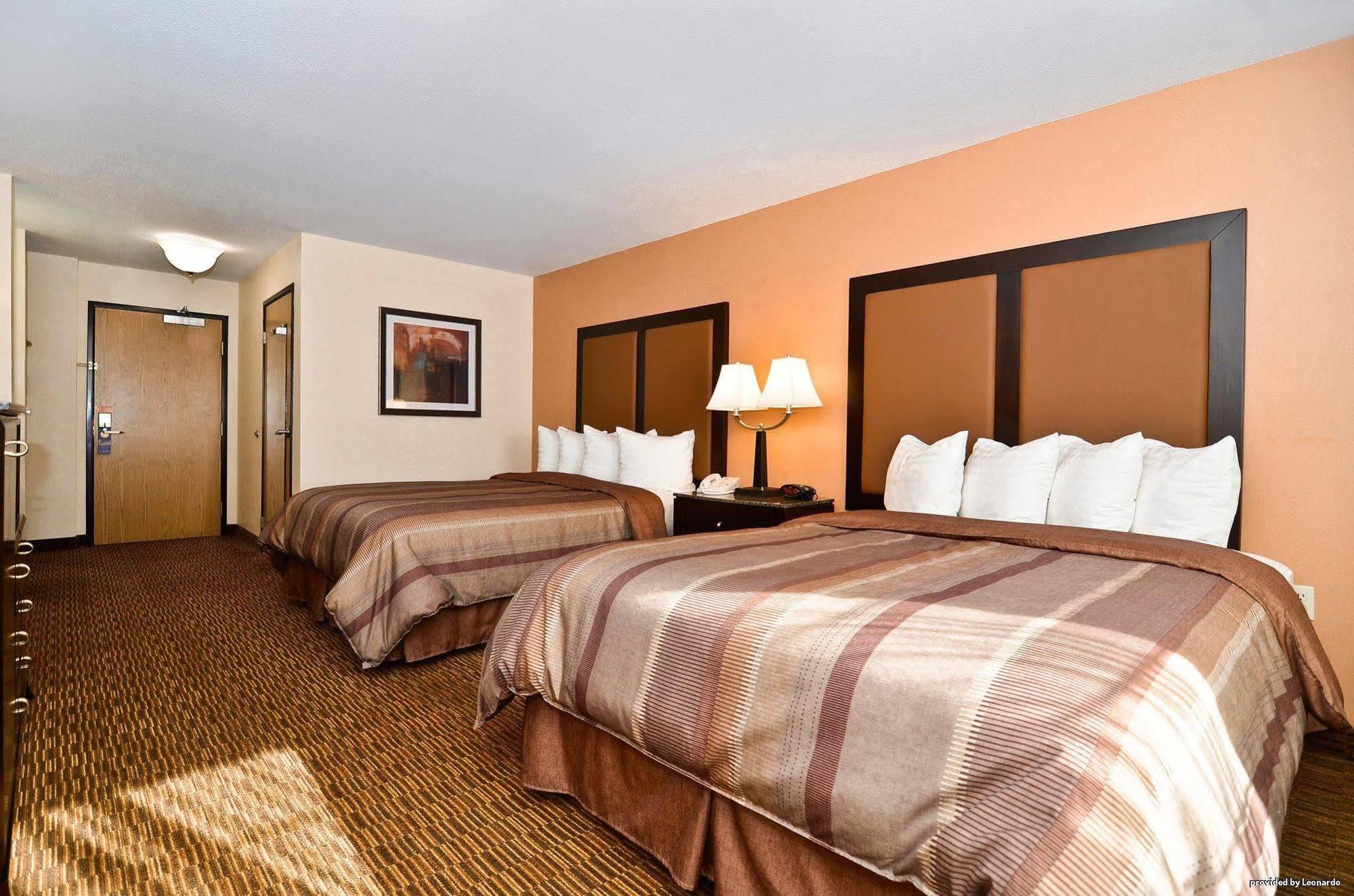 Best Western Plus Vineyard Inn Livermore Ruang foto